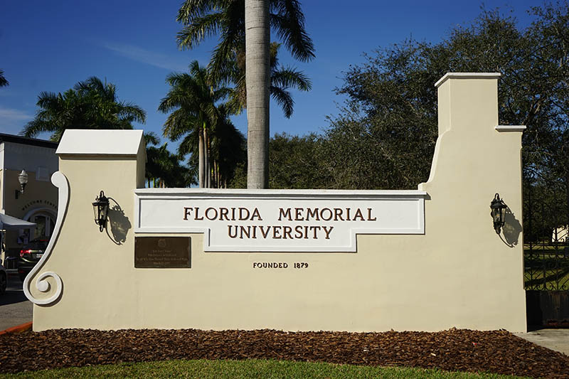 FMU University sign